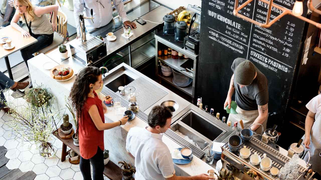 Franchise cafe modal kecil untuk pemula sukses untung besar