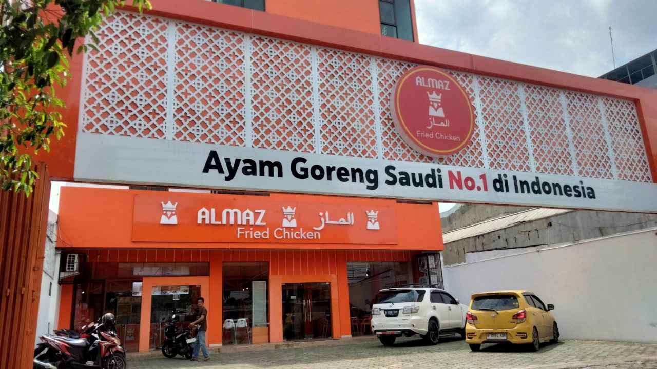 Strategi pemasaran unik Franchise Almaz Fried Chicken