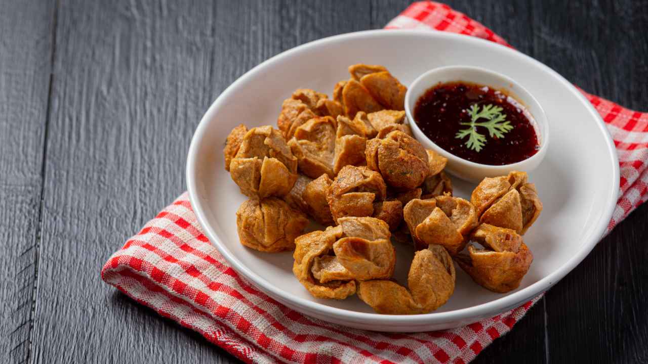 Franchise bakso goreng viral omzet jutaan per bulan