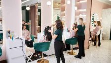 Modal Buka Salon Rambut di Rumah vs Ruko, Untung Mana?