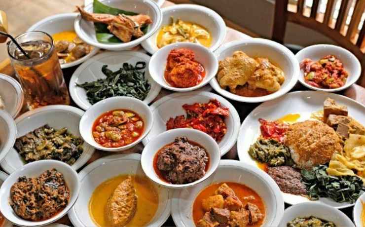 Daftar Franchise Nasi Padang 10 Ribu Tanpa Royalty Fee